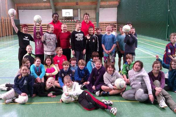 Europameisterinnen Ojo, Zeller und Lindorfer Auf Talentsuche im Gymnasium Sacre Coeur in Pressbaum